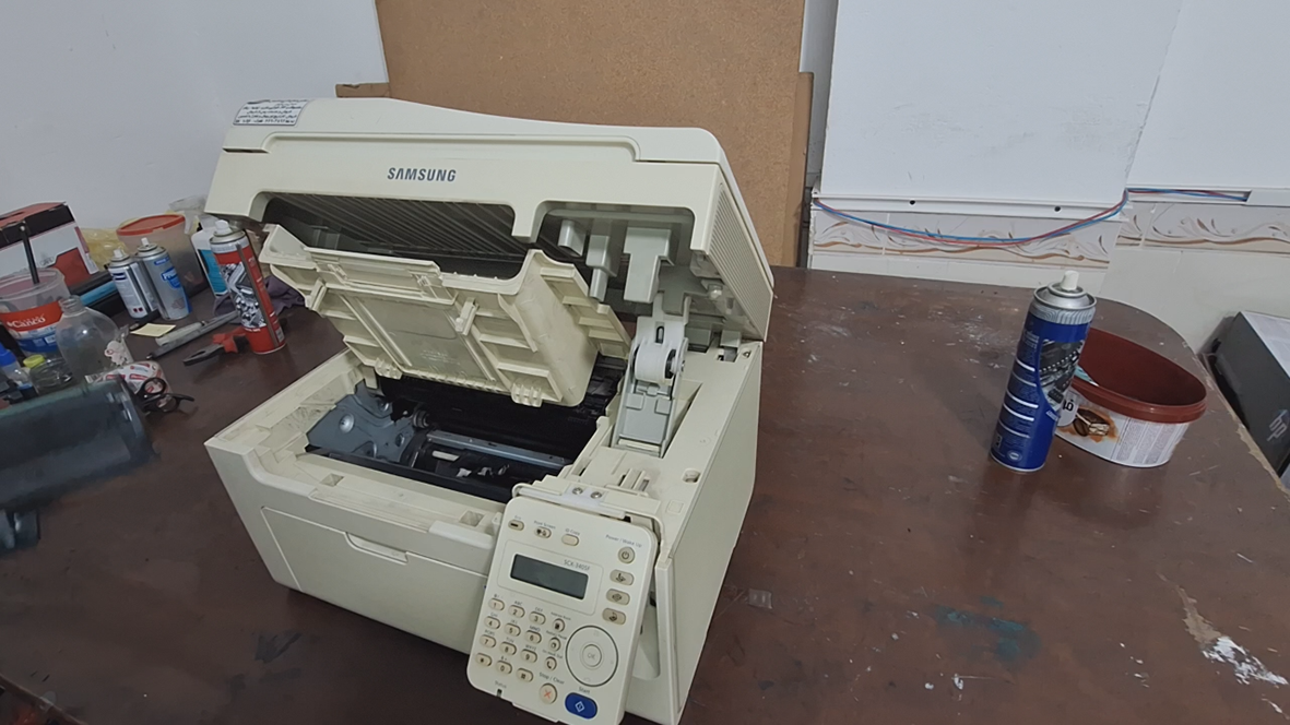 تحلیل جامع و نهایی: علت نکشیدن کاغذ توسط چاپگر سامسونگ چیست و چگونه آن را رفع کنیم؟